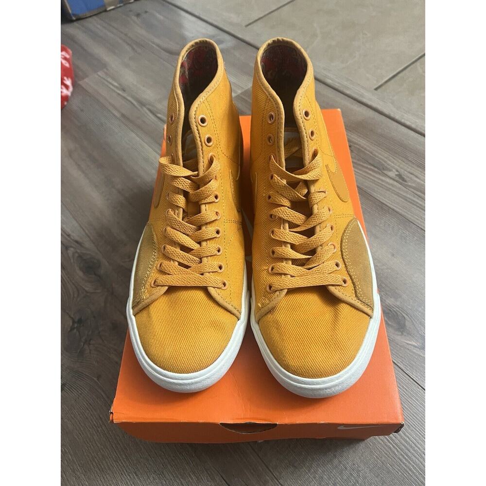 Size 8 - Nike Blazer Court Premium SB Mid Light Curry